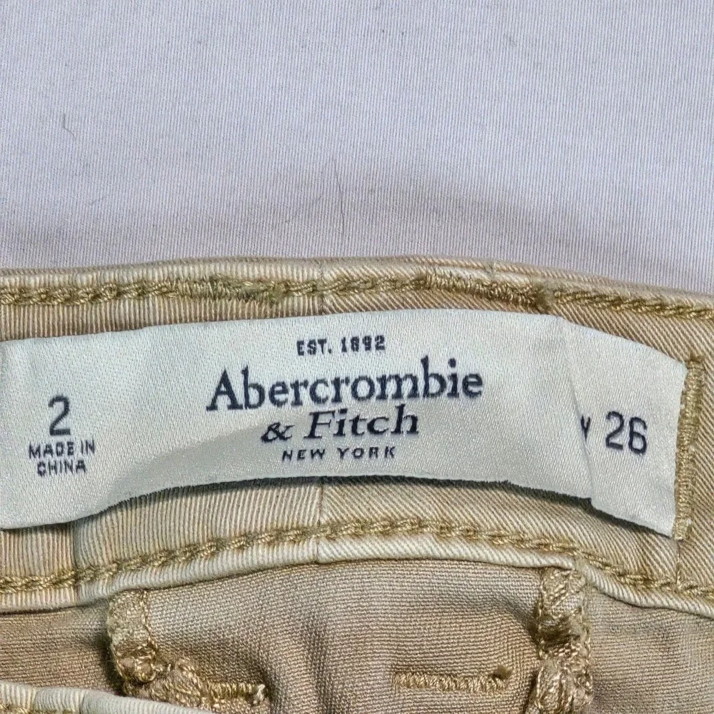 Abercrombie & Fitch Mid Rise Jegging Khaki Tan Studded Moto Pants Size 2 W26 - Picture 4 of 16